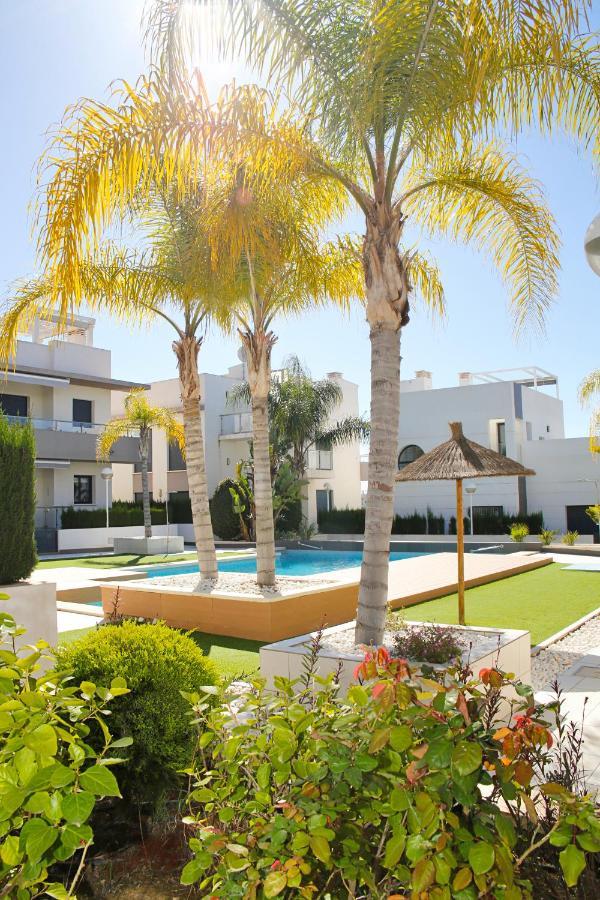 Fantastic Home With Ac, Pool And Bbq Rojales Buitenkant foto
