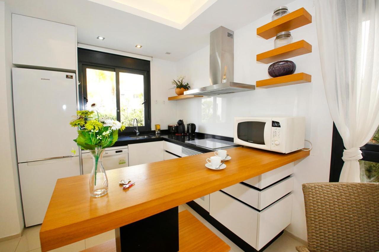 Fantastic Home With Ac, Pool And Bbq Rojales Buitenkant foto