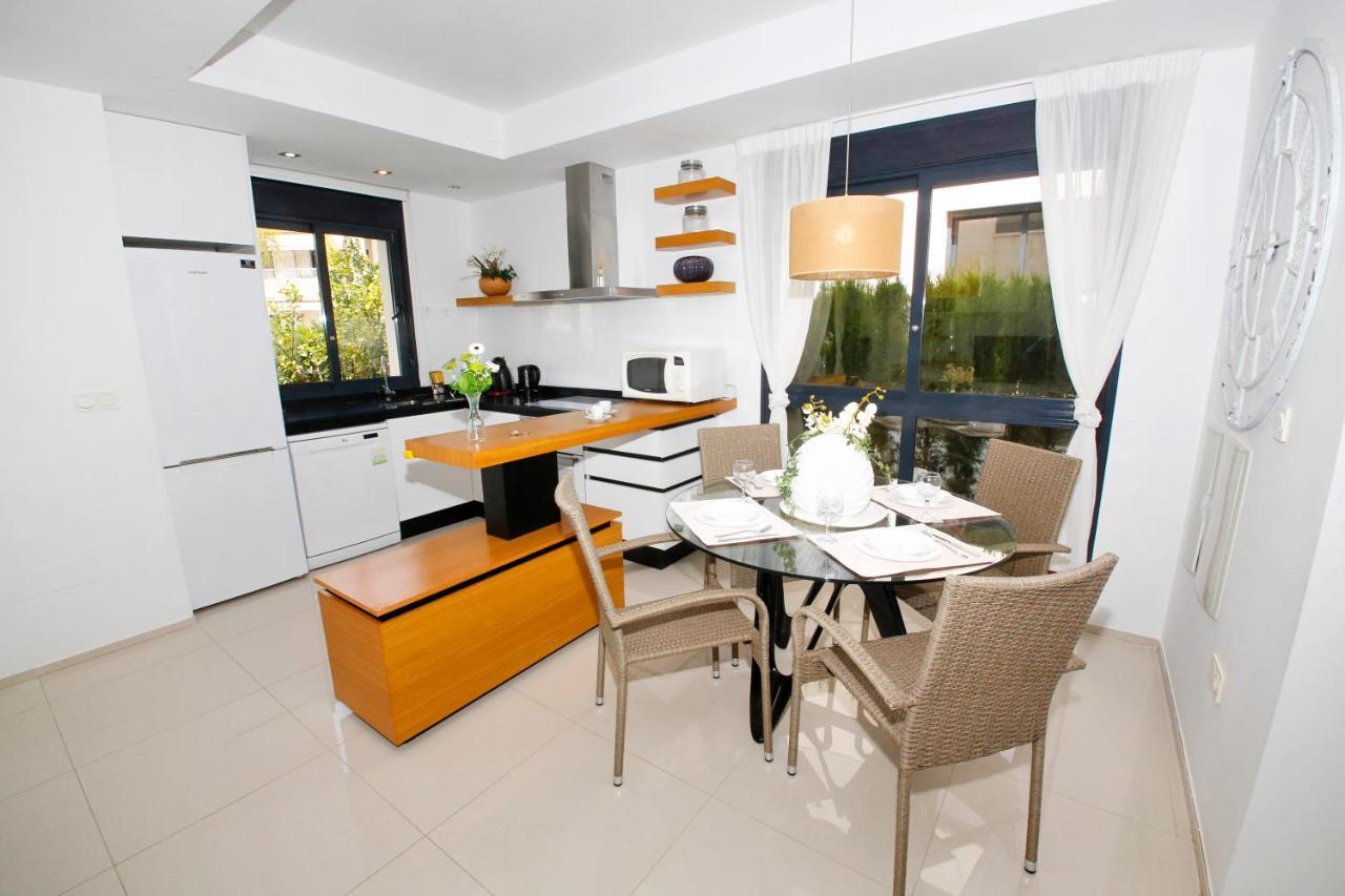 Fantastic Home With Ac, Pool And Bbq Rojales Buitenkant foto