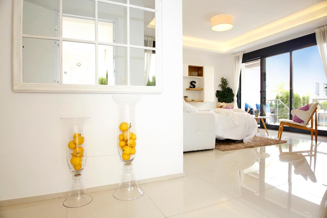 Fantastic Home With Ac, Pool And Bbq Rojales Buitenkant foto