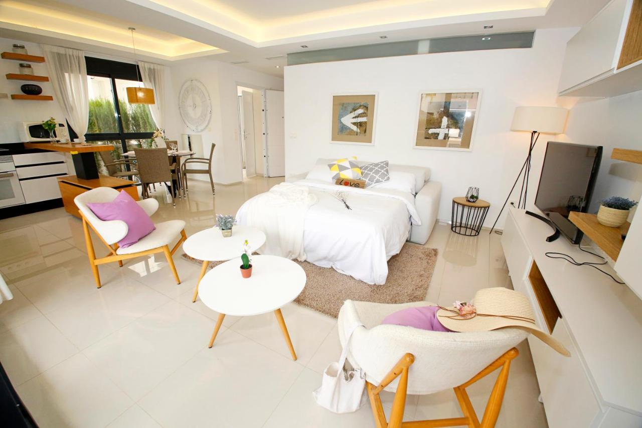 Fantastic Home With Ac, Pool And Bbq Rojales Buitenkant foto